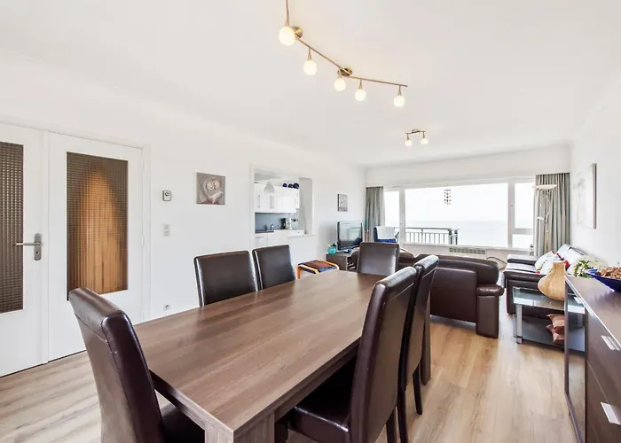 3 Bedroom In The Centre Of With Spectacular View Οστένδη